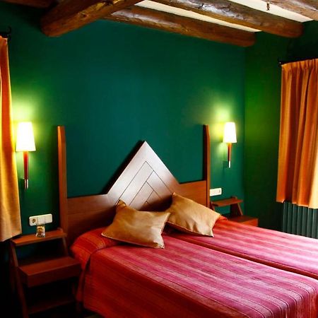 Hotel Vall Ferrera Areu Buitenkant foto