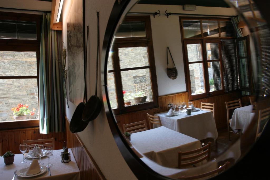 Hotel Vall Ferrera Areu Buitenkant foto